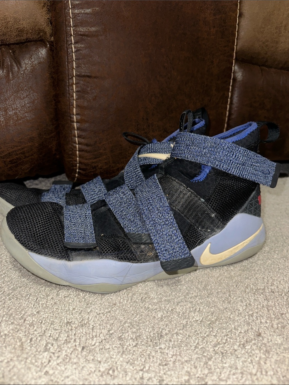 Nike LeBron Zoom Soldier 11 Glacier Grey 897644-005